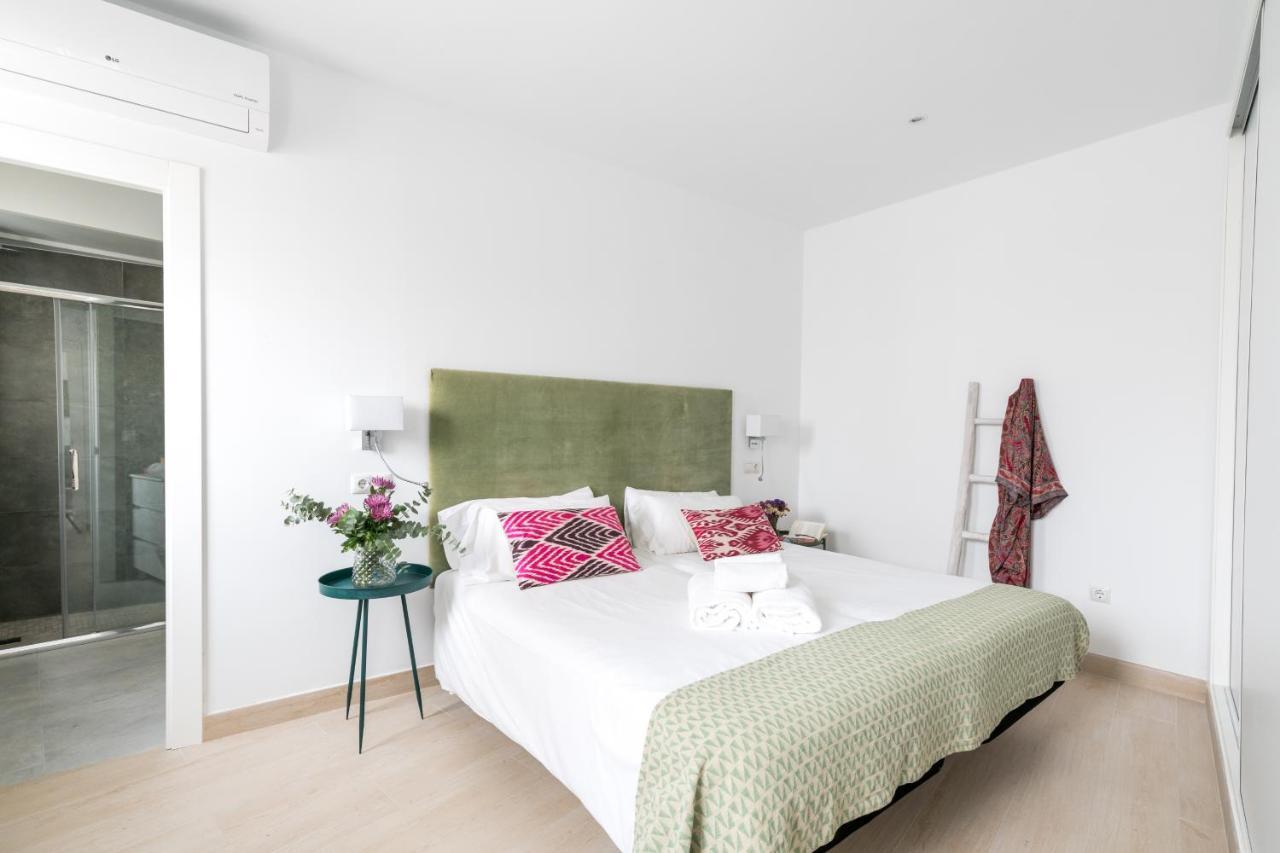 Apartamentos Rg Suites Plaza Del Salvador Sevilla Exteriör bild