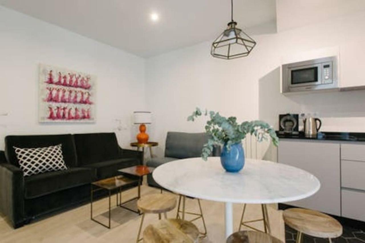 Apartamentos Rg Suites Plaza Del Salvador Sevilla Exteriör bild