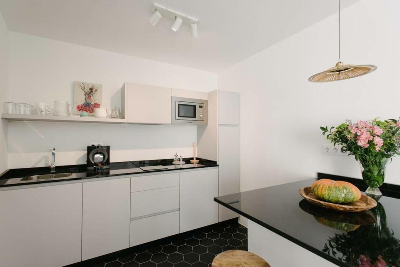 Apartamentos Rg Suites Plaza Del Salvador Sevilla Exteriör bild