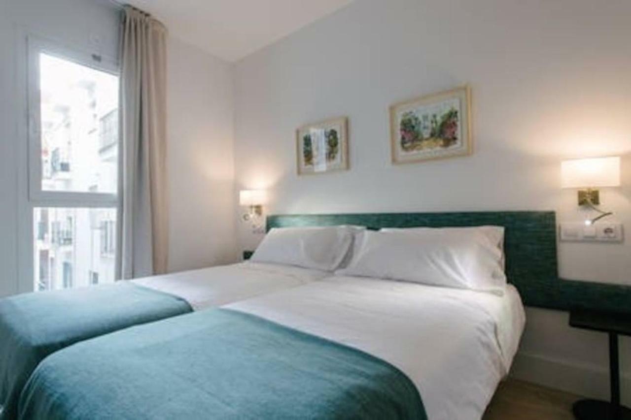 Apartamentos Rg Suites Plaza Del Salvador Sevilla Exteriör bild